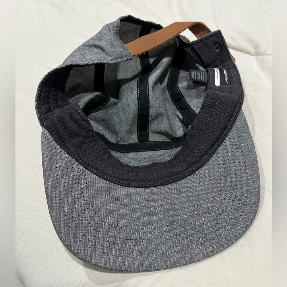 Nike Golf Hat - Picture 3 of 3